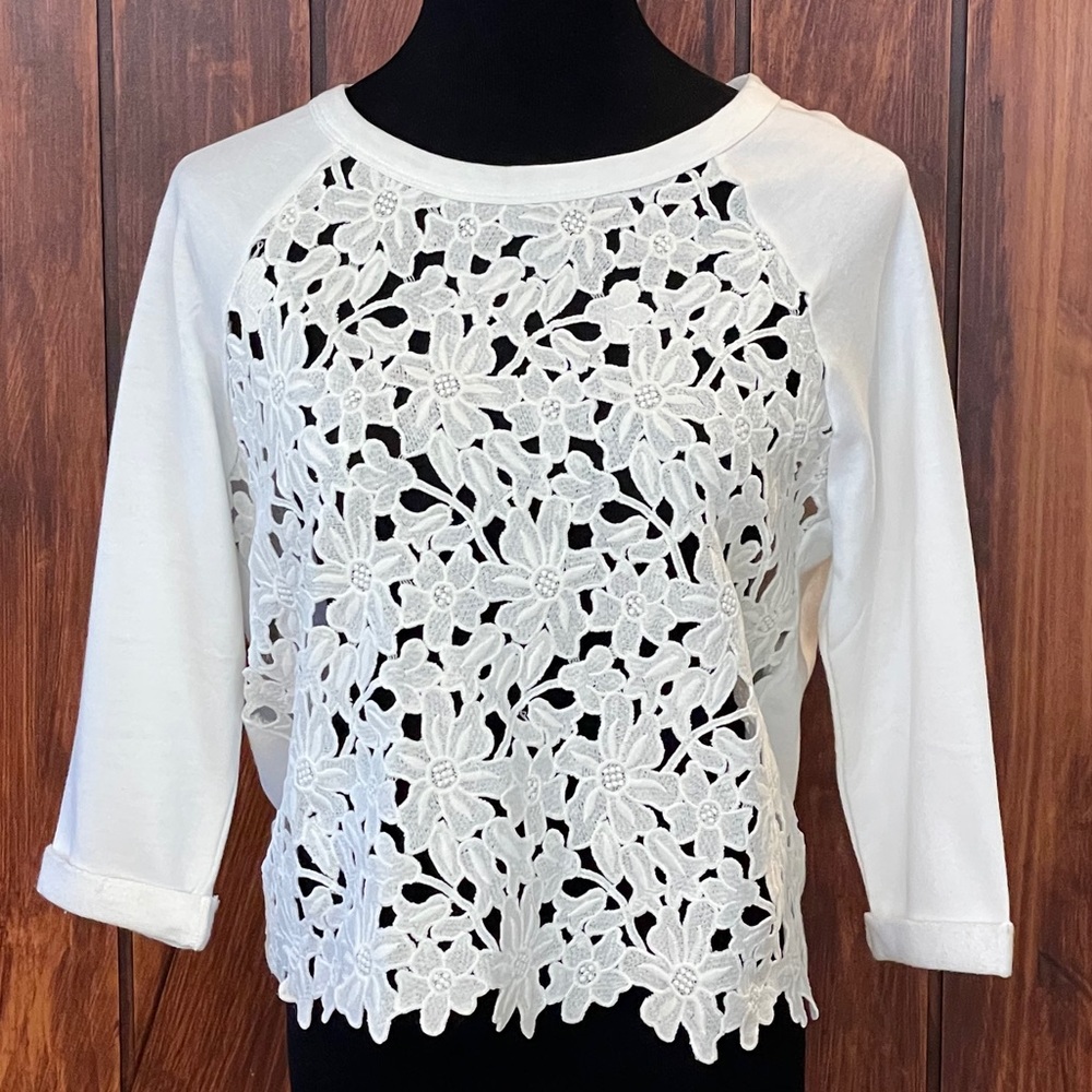 NWT Small Amelia James Floral Cutout Top